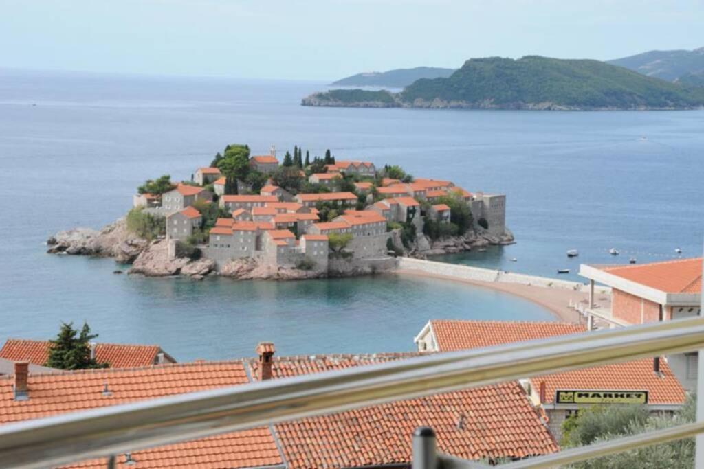 Bmv Room 2 With East Island View Sveti Stefan Exteriör bild